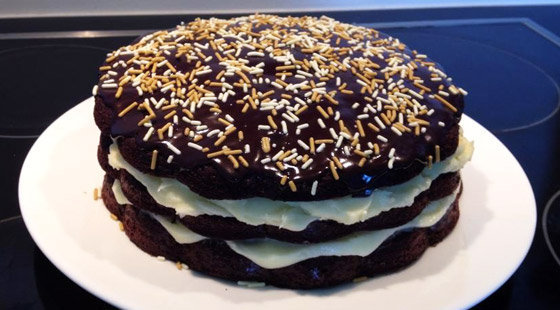 Chokoladekage med Smørcreme opskrift