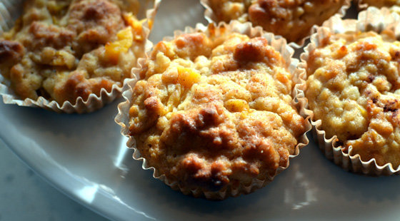 Fersken-Havregryns Muffins