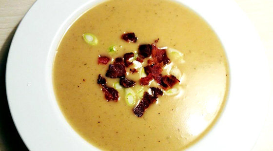 Kartoffelsuppe med Bacon opskrift