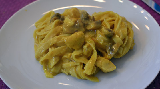 Pasta med Kylling i Karry